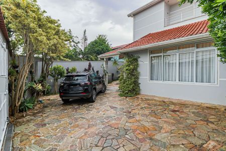 Casa para alugar com 550m², 5 quartos e 3 vagas Casa para alugar com 550m², 5 quartos e 3 vagasÁrea comum