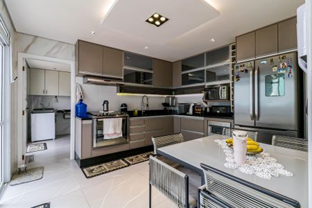 Casa para alugar com 550m², 5 quartos e 3 vagas Casa para alugar com 550m², 5 quartos e 3 vagasCozinha