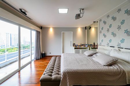 Casa para alugar com 550m², 5 quartos e 3 vagas Casa para alugar com 550m², 5 quartos e 3 vagasSuíte 3