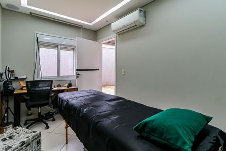 Casa para alugar com 550m², 5 quartos e 3 vagas Casa para alugar com 550m², 5 quartos e 3 vagasQuarto de Serviço