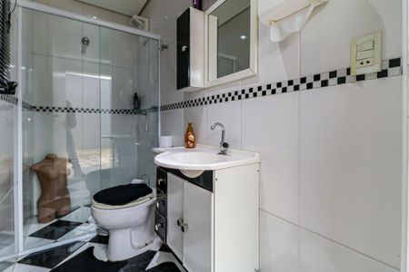 Casa para alugar com 550m², 5 quartos e 3 vagas Casa para alugar com 550m², 5 quartos e 3 vagasBanheiro de Serviço