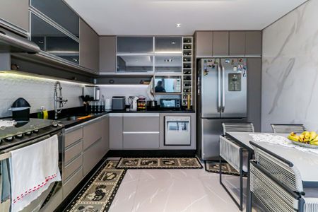 Casa para alugar com 550m², 5 quartos e 3 vagas Casa para alugar com 550m², 5 quartos e 3 vagasCozinha