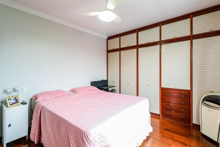 Casa para alugar com 550m², 5 quartos e 3 vagas Casa para alugar com 550m², 5 quartos e 3 vagasSuíte 2