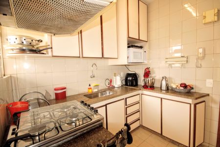 Cozinha de apartamento à venda com 3 quartos, 100m² em Gutierrez, Belo Horizonte
