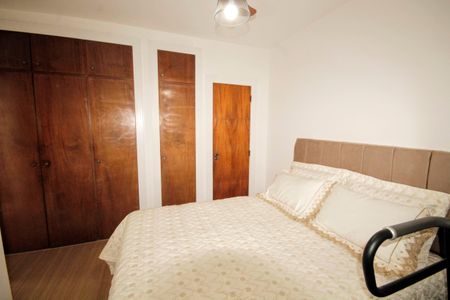 Apartamento à venda com 100m², 3 quartos e 2 vagasquarto 3