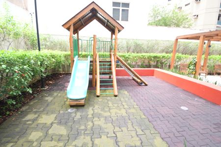 Apartamento para alugar com 78m², 3 quartos e 2 vagasÁrea comum - Playground