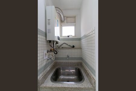 Apartamento para alugar com 64m², 2 quartos e 2 vagasCozinha e Área de Serviço