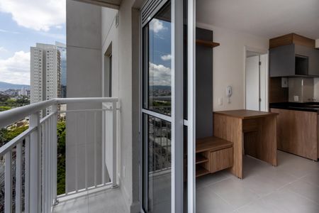 Apartamento para alugar com 28m², 1 quarto e sem vagaVaranda