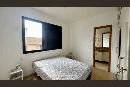Apartamento à venda com 145m², 4 quartos e 2 vagasQuarto 