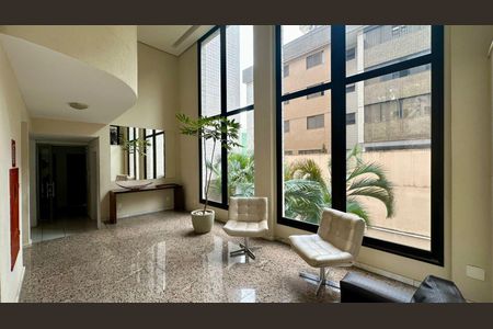 Apartamento à venda com 145m², 4 quartos e 2 vagasHall social 