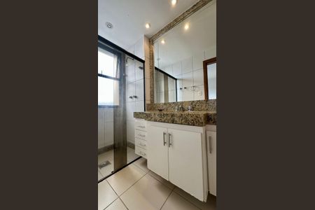 Apartamento à venda com 145m², 4 quartos e 2 vagasBanheiro 