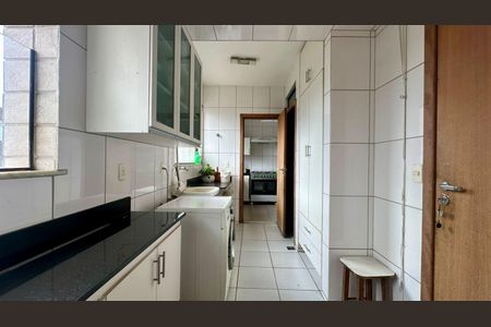 Apartamento à venda com 145m², 4 quartos e 2 vagasÁrea de serviço