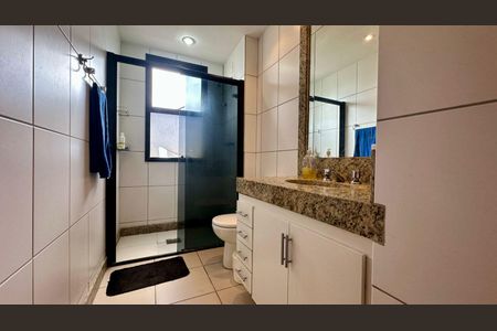 Apartamento à venda com 145m², 4 quartos e 2 vagasBanheiro 