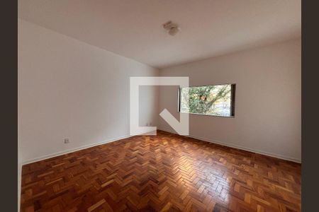 Casa para alugar com 217m², 3 quartos e 3 vagasSuíte