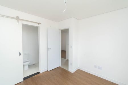 Apartamento à venda com 155m², 3 quartos e 4 vagas Apartamento à venda com 155m², 3 quartos e 4 vagasSuíte