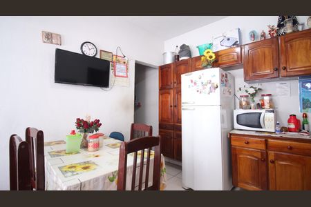 Casa à venda com 2 quartos, 124m² em Jardim Paraguacu, São Paulo