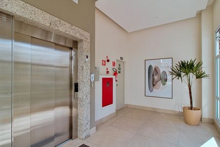 Apartamento para alugar com 67m², 2 quartos e 1 vagaÁrea comum