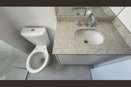 Apartamento para alugar com 64m², 2 quartos e 2 vagas Apartamento para alugar com 64m², 2 quartos e 2 vagasBanheiro