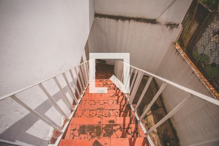 Casa para alugar com 233m², 3 quartos e 2 vagasEscada