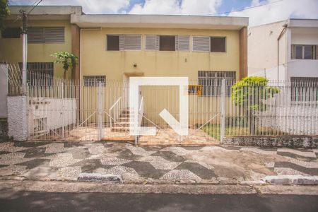 Casa para alugar com 233m², 3 quartos e 2 vagasFachada