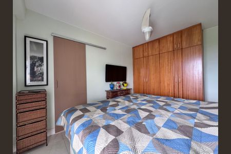 Apartamento à venda com 75m², 2 quartos e 2 vagasSuíte