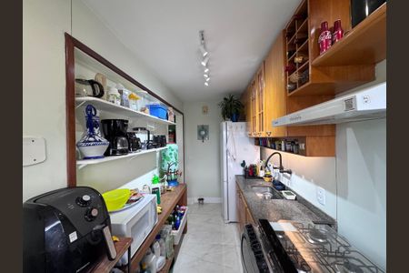 Apartamento à venda com 75m², 2 quartos e 2 vagasCozinha e Área de Serviço
