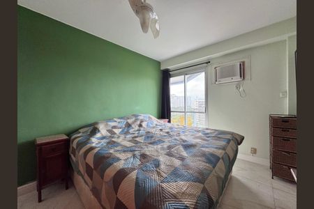 Apartamento à venda com 75m², 2 quartos e 2 vagasSuíte