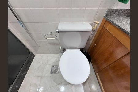 Apartamento à venda com 75m², 2 quartos e 2 vagasBanheiro Social