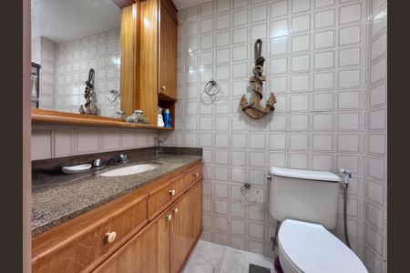 Apartamento à venda com 75m², 2 quartos e 2 vagasSuíte - Banheiro