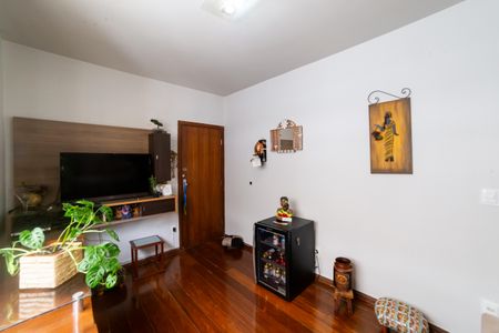 Sala de apartamento à venda com 3 quartos, 95m² em Vila Paris, Belo Horizonte