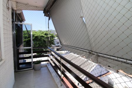 Apartamento à venda com 75m², 2 quartos e 1 vagaVaranda da Sala