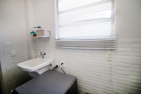 Apartamento à venda com 75m², 2 quartos e 1 vagaÁrea de Serviço