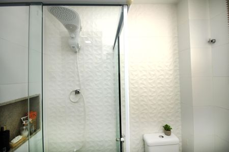 Apartamento à venda com 75m², 2 quartos e 1 vagaBanheiro da Suíte