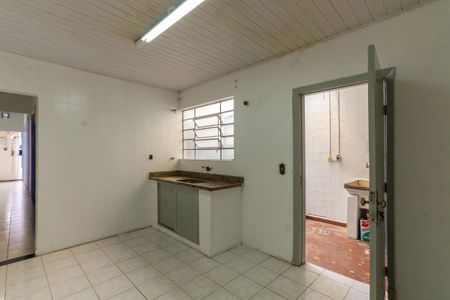 Casa à venda com 105m², 2 quartos e 2 vagasCozinha 