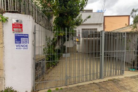 Casa à venda com 105m², 2 quartos e 2 vagasFachada + Plaquinha 