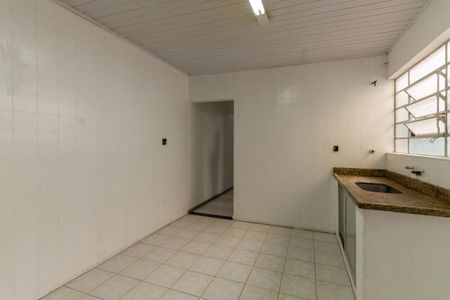Casa à venda com 105m², 2 quartos e 2 vagasCozinha 