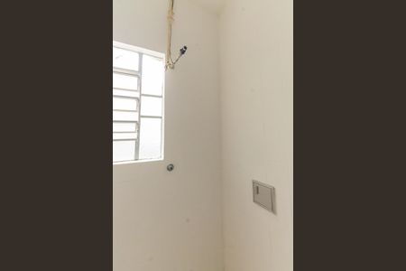 Casa à venda com 105m², 2 quartos e 2 vagasBanheiro