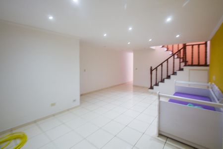 Casa para alugar com 250m², 4 quartos e 2 vagasSala