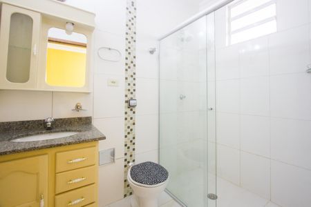 Casa para alugar com 250m², 4 quartos e 2 vagasBanheiro de Serviço