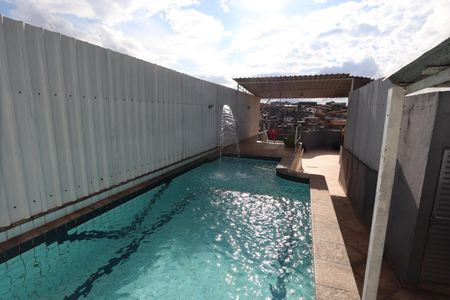 Casa à venda com 312m², 3 quartos e 3 vagasPiscina