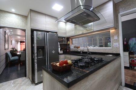 Casa à venda com 312m², 3 quartos e 3 vagasCozinha