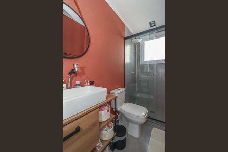 Banheiro de apartamento para alugar com 1 quarto, 46m² em Bom Jesus, Porto Alegre