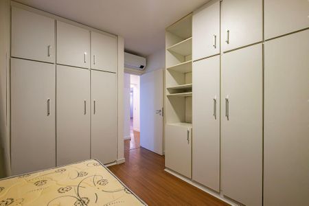 Apartamento para alugar com 129m², 4 quartos e 2 vagasQuarto 3
