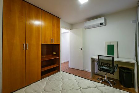 Apartamento para alugar com 129m², 4 quartos e 2 vagasQuarto 2