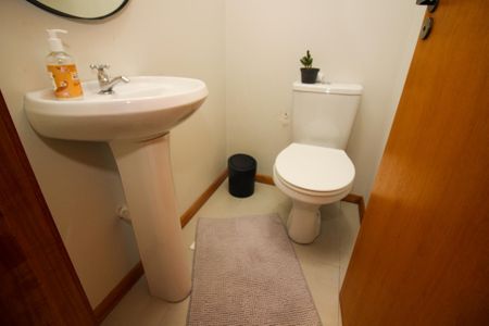 Casa de condomínio à venda com 55m², 2 quartos e 1 vagaLavabo