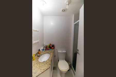 Apartamento à venda com 75m², 2 quartos e 1 vaga Apartamento à venda com 75m², 2 quartos e 1 vagaBanheiro da Suíte