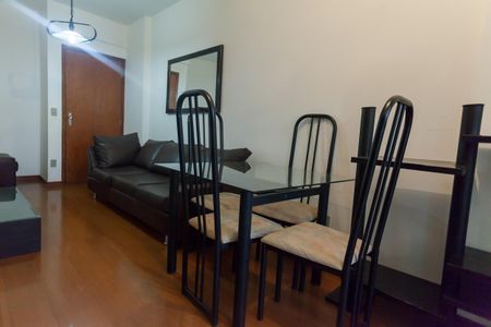 Apartamento para alugar com 94m², 2 quartos e 1 vaga Apartamento para alugar com 94m², 2 quartos e 1 vagaSala de jantar