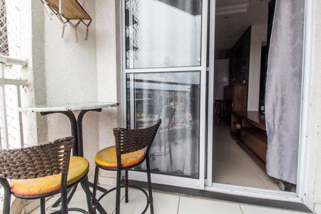 Varanda de apartamento para alugar com 2 quartos, 56m² em Jardim do Líbano, Barueri