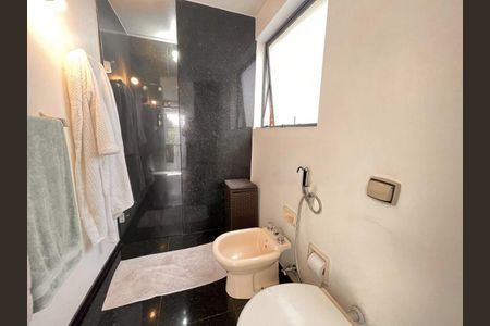 Casa à venda com 7 quartos, 376m² em Alto de Pinheiros, São Paulo