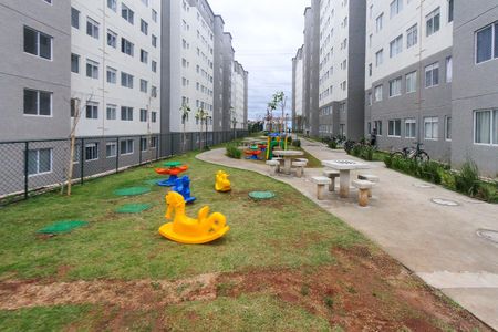 Apartamento para alugar com 42m², 2 quartos e sem vaga Apartamento para alugar com 42m², 2 quartos e sem vagaÁrea comum - Playground